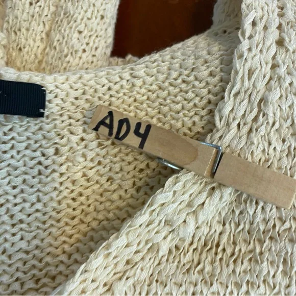 J. Crew Women's Flare Sleeve Swing Knit Sweater Ivory V-Neck style H7152 medium - Picture 8 of 8